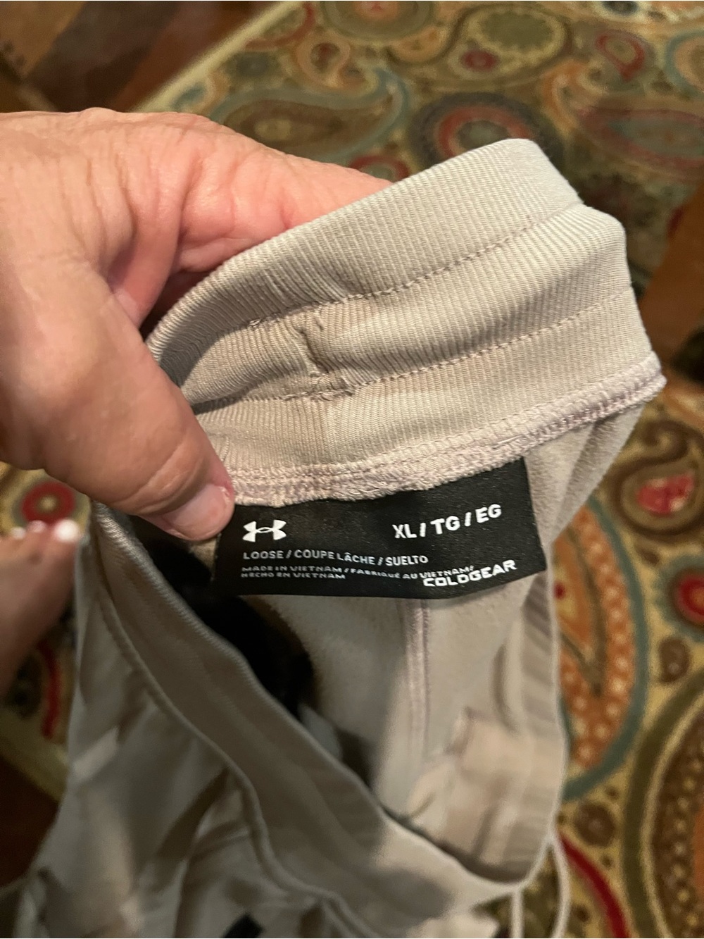 Under Armour Men’s khaki Loose Fit ColdGear Sweatpants